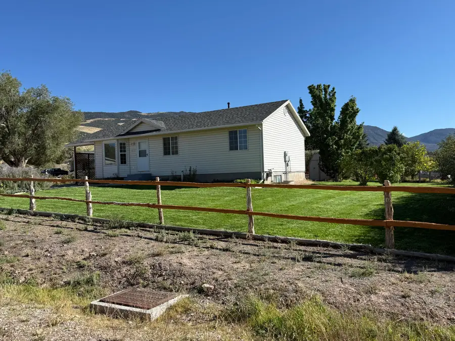 1570 E Stagecoach Ln, Enoch, UT 84721 - Image #2