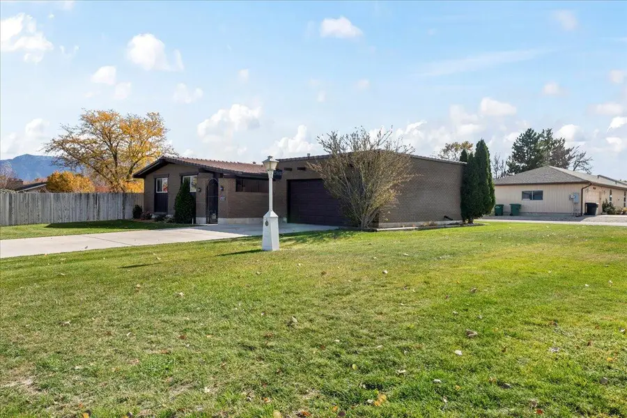 2883 Jana Lee Dr, West Jordan, UT 84084 - Image #3