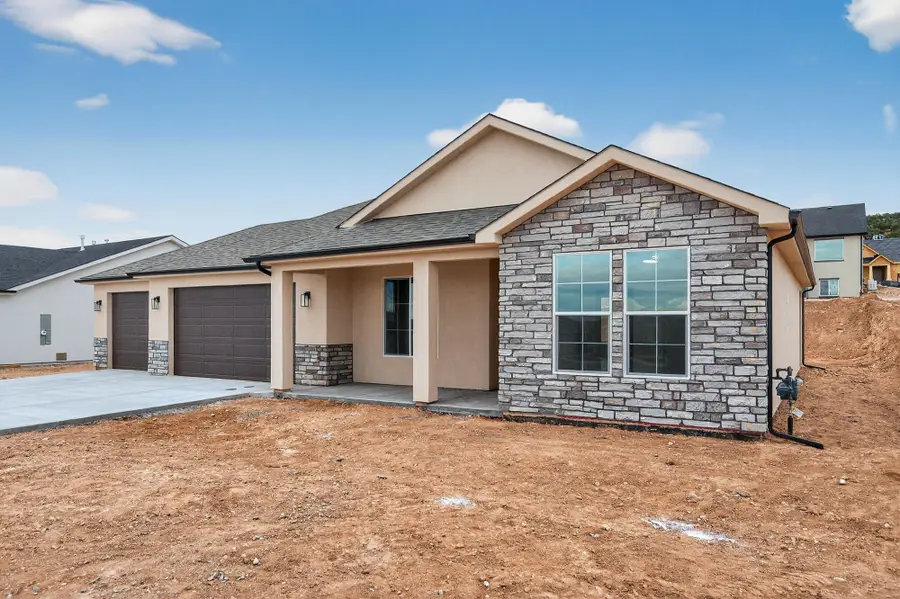 537 S Bryant St, Cedar City, UT 84720 - Image #2