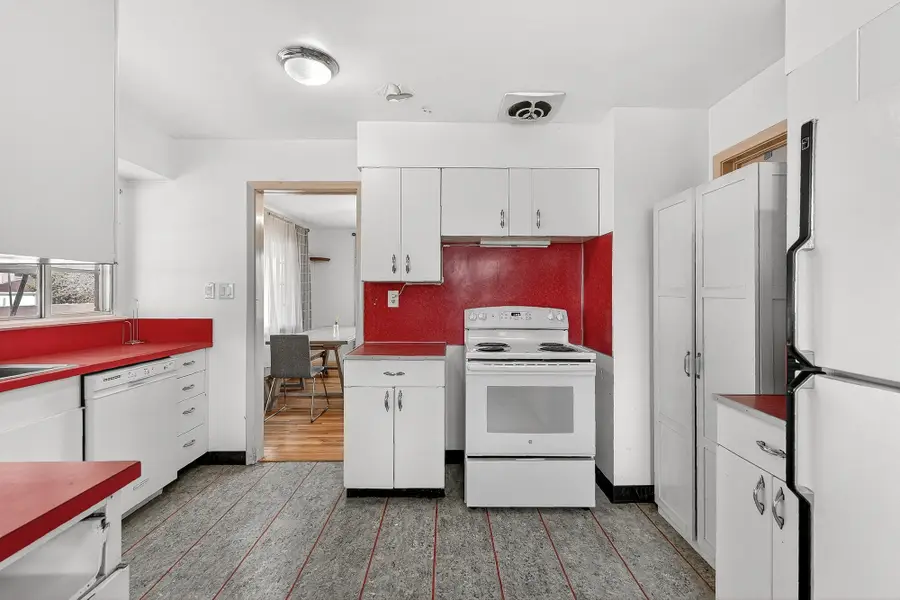 160 E Mcarthur Ave, Cedar City, UT 84720 - Image #3