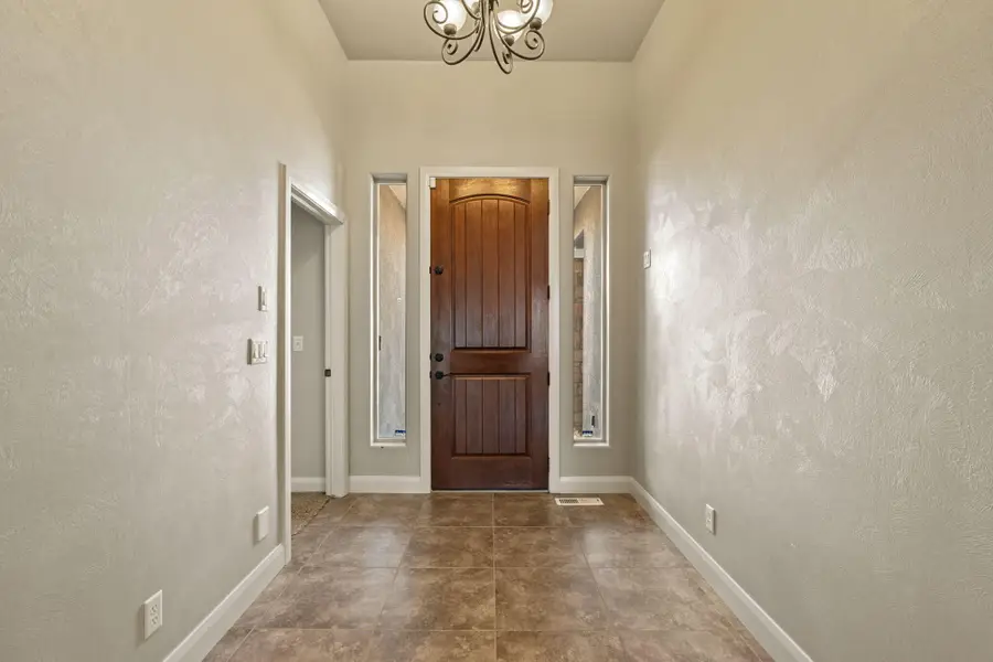 2724 W Cookie Jar Cir, Cedar City, UT 84720 - Image #2