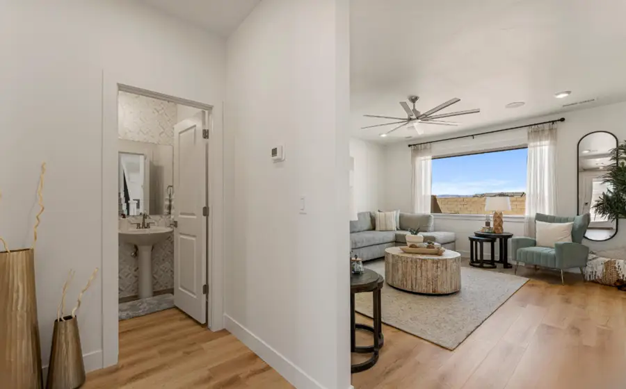 528 W Green Mountain Dr, Saint George, UT 84790 - Image #2