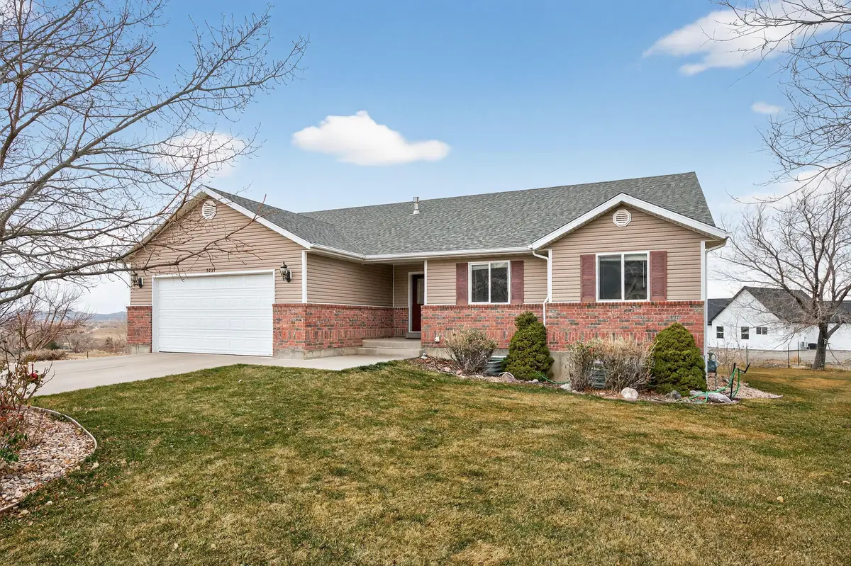 5217 N Juniper Ridge Rd, Enoch, UT 84721 - Image #1