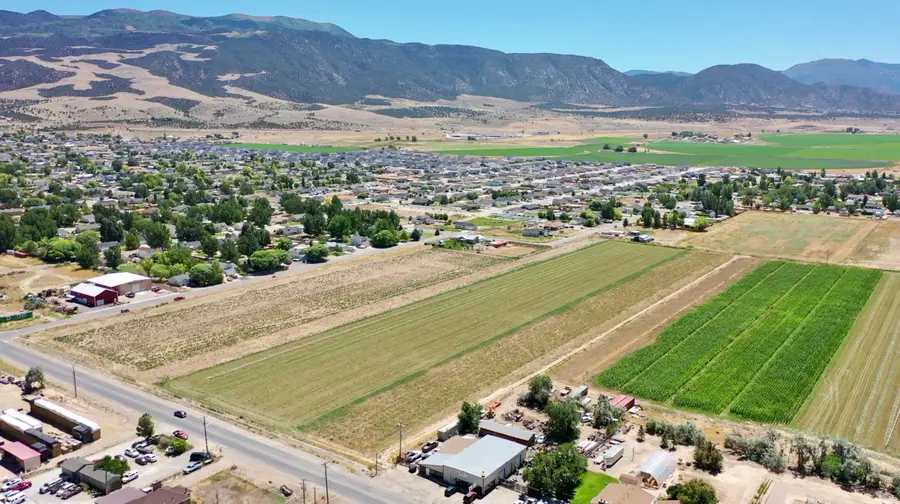 3.32 E Midvalley Rd, Enoch, UT 84721 - Image #3