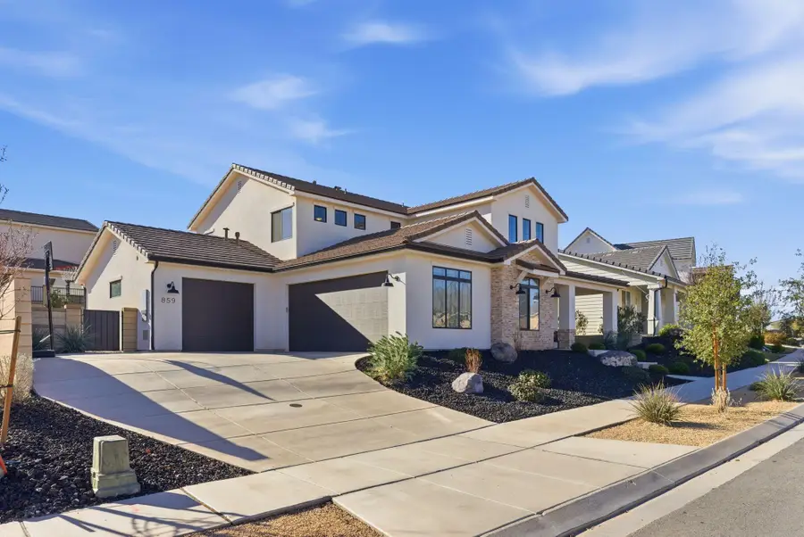859 Firelight Dr, Saint George, UT 84790 - Image #2