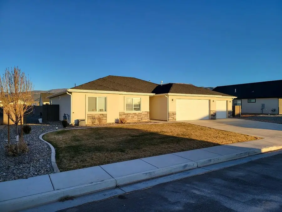 5120 N Bald Eagle Dr, Enoch, UT 84721 - Image #3