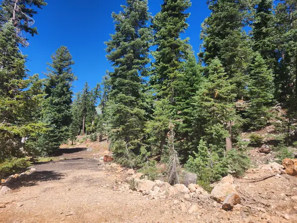 3160 Pinecrest Dr, Duck Creek Village, UT 84762