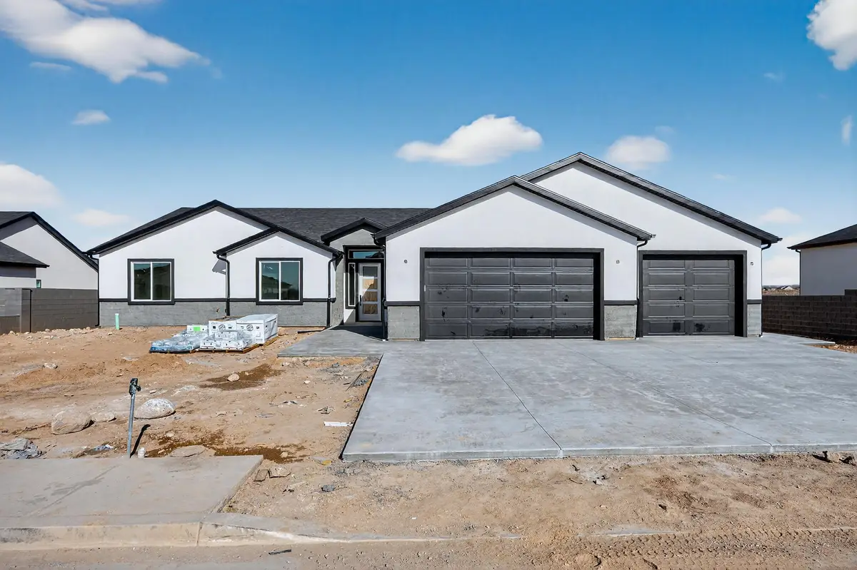 3868 W 925 N St, Cedar City, UT 84721 - Image #1