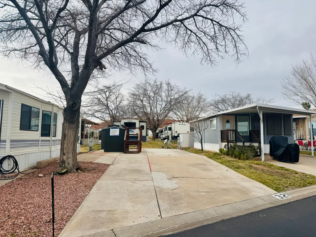 1150 W Red Hills Parkway #32, Washington, UT 84780 - Image #1