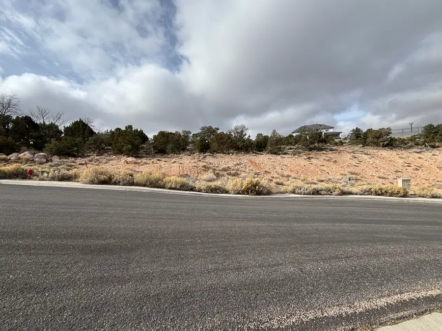 214 S Columbia Way, Cedar City, UT 84720 - #2