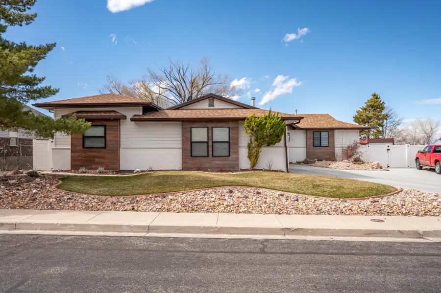 2121 N Cobblecreek Dr, Cedar City, UT 84721 - #2