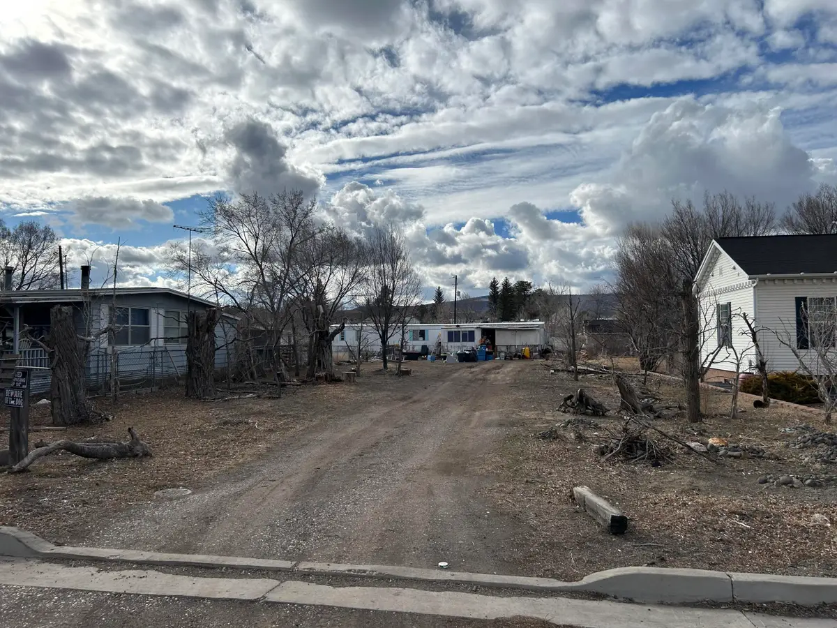 67 N 300, Panguitch, UT 84759 - #1