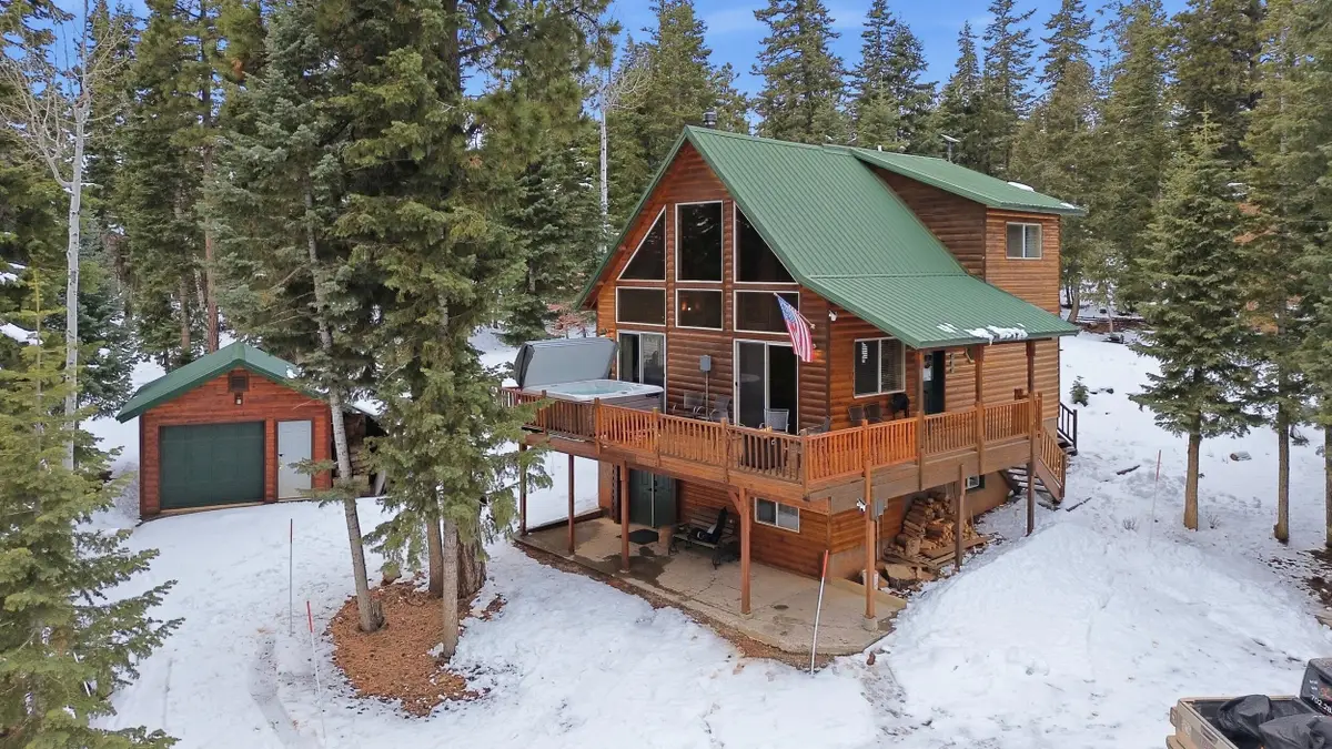 3375 N Arapaho Dr, Duck Creek Village, UT 84762 - #1