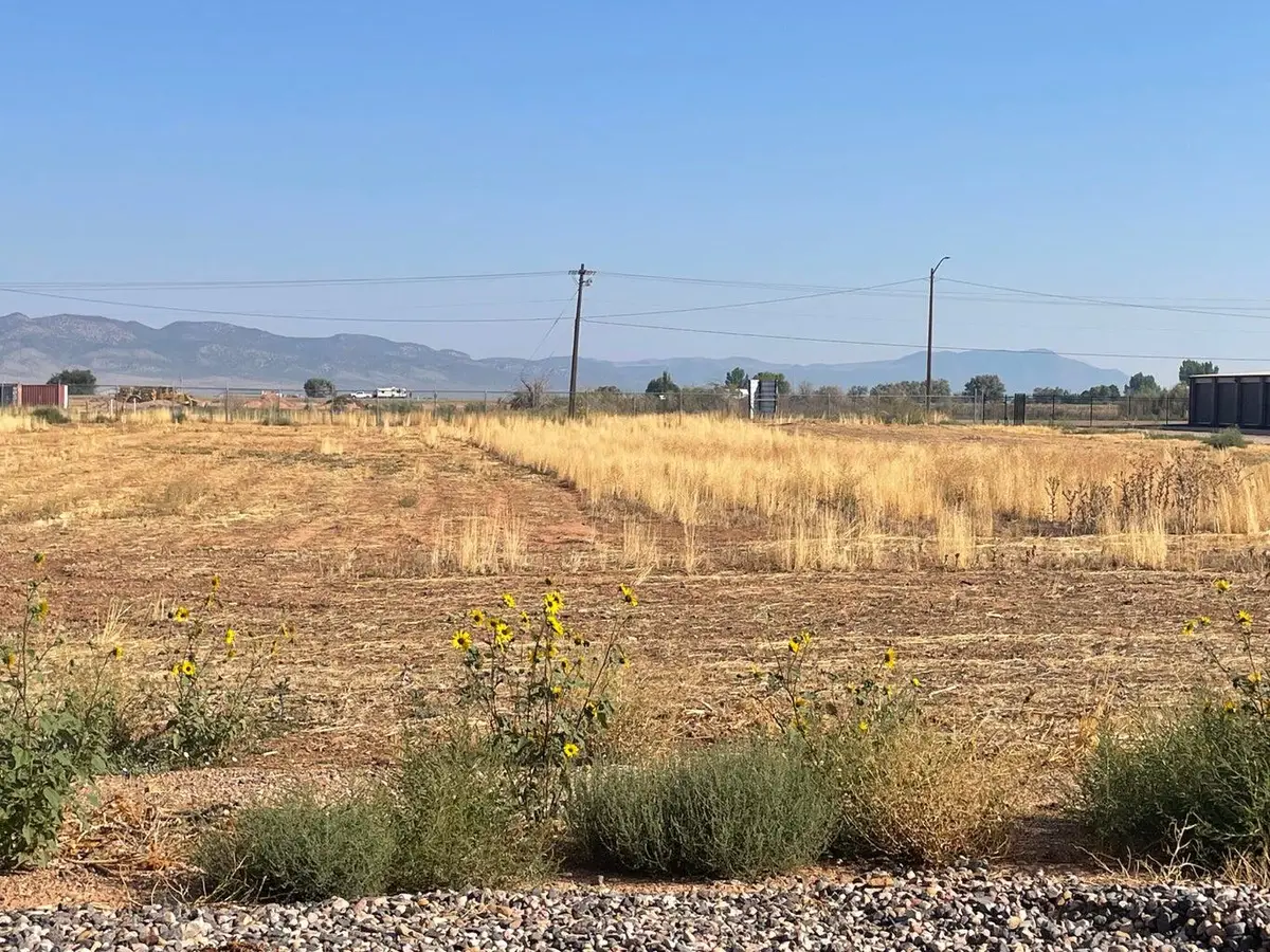 1505 W 200, Parowan, UT 84761 - #1