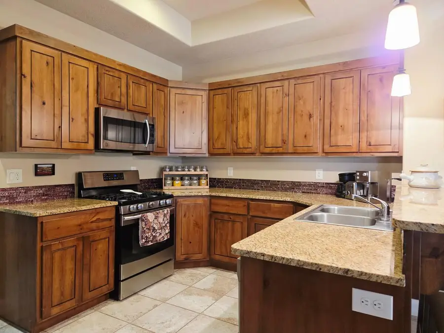 373 W Bristlecone Dr, Cedar City, UT 84720 - #3