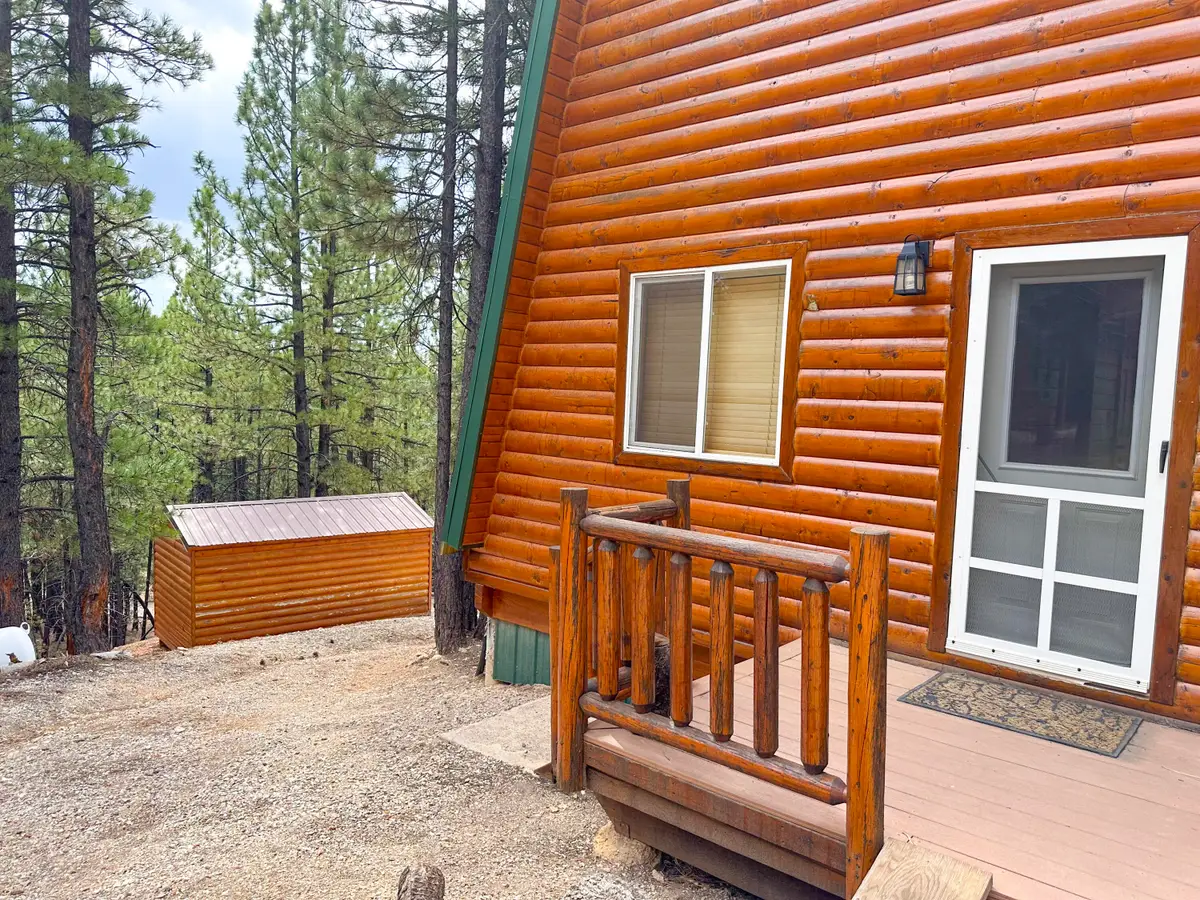 865 N Pine Knoll Loop, Duck Creek Village, UT 84762 - #1