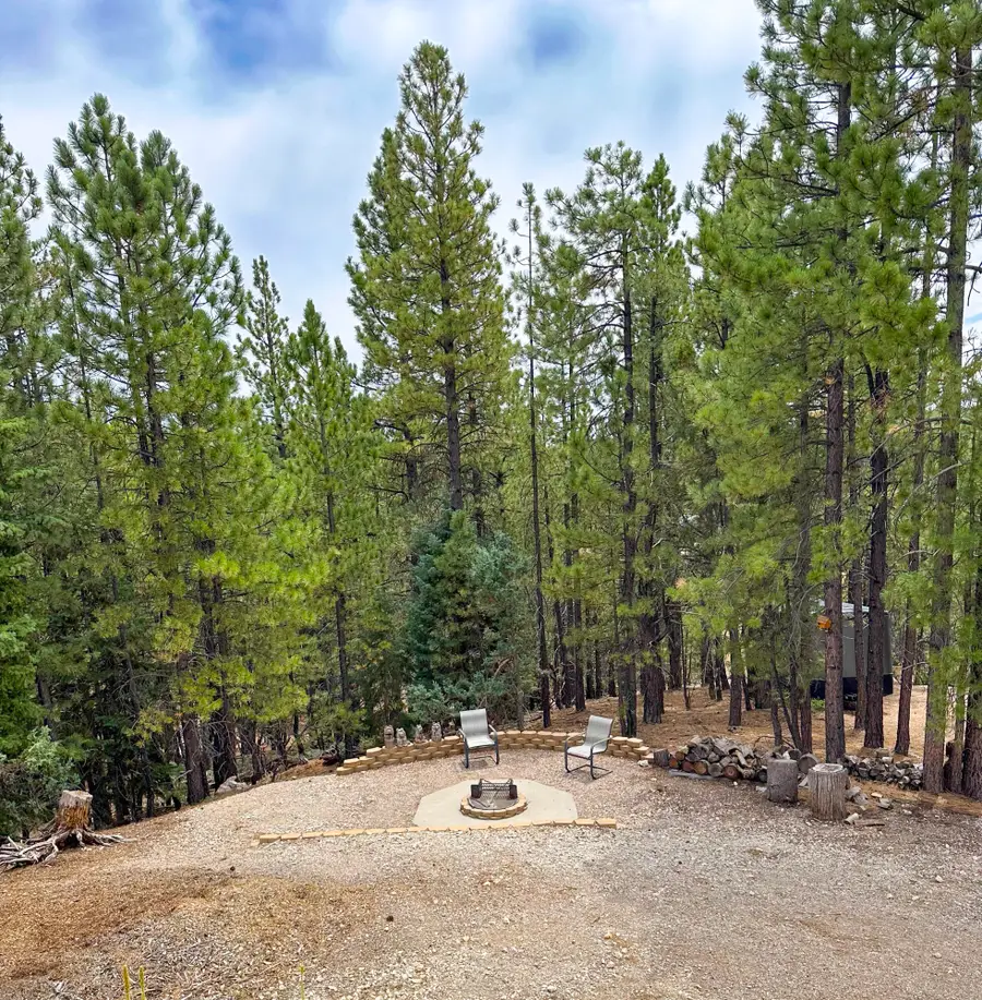 865 N Pine Knoll Loop, Duck Creek Village, UT 84762 - #3