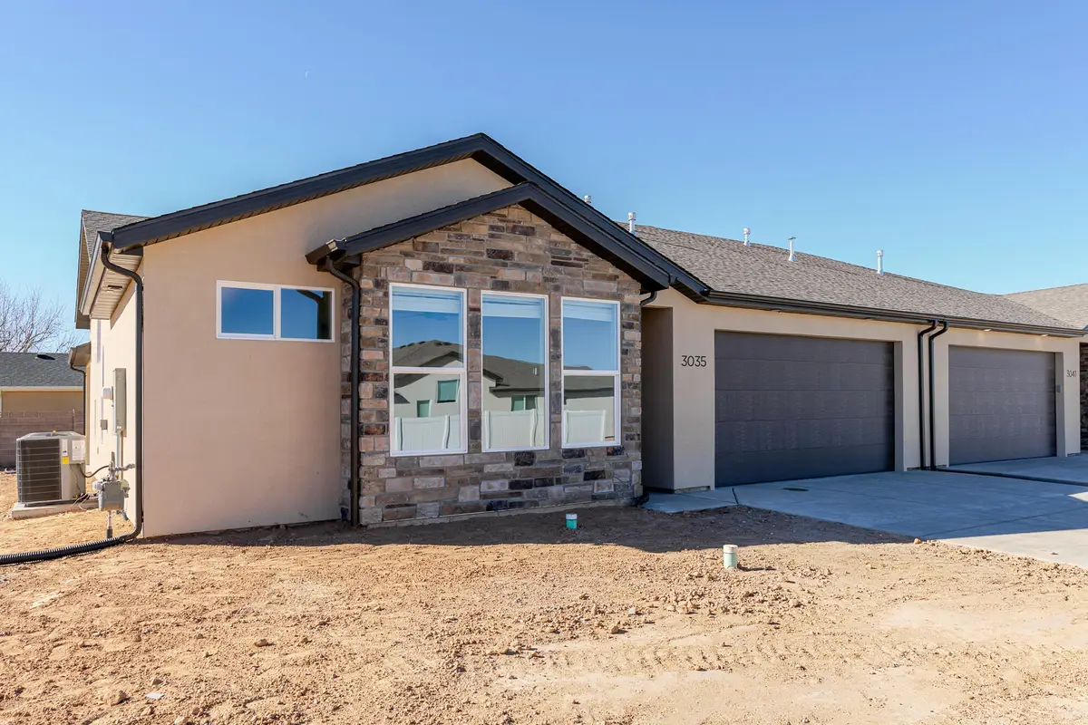 3035 W Ekko View Loop, Cedar City, UT 84721 - #1