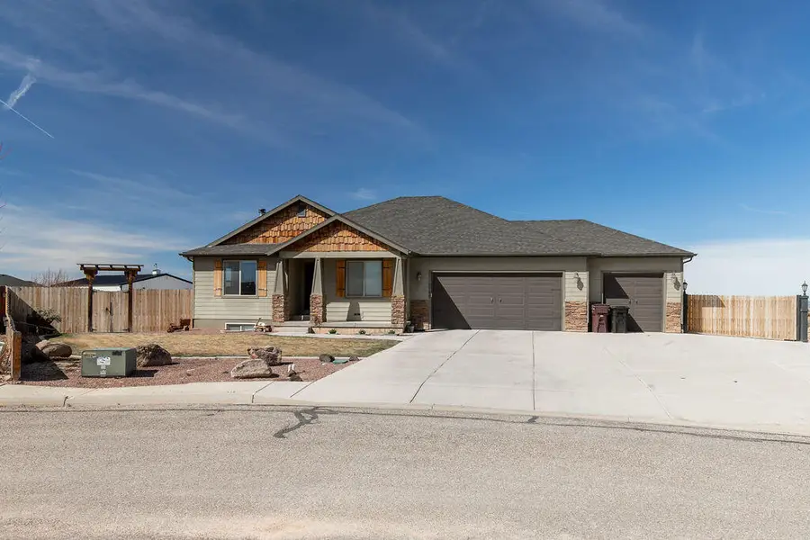 2466 W 4390, Enoch, UT 84721 - #2