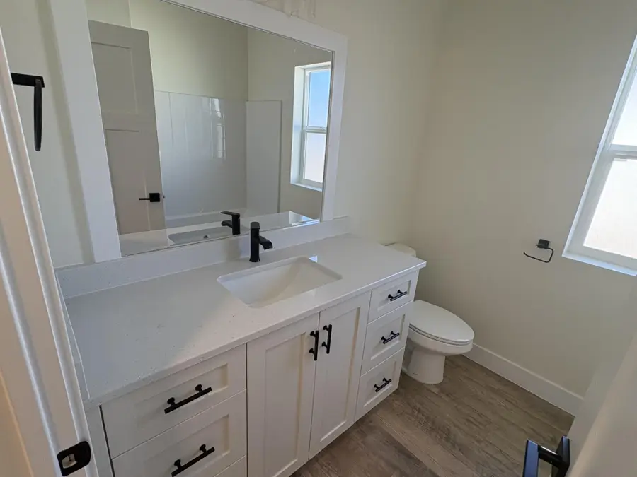 658 N Kaycie Ln, Panguitch, UT 84759 - #3