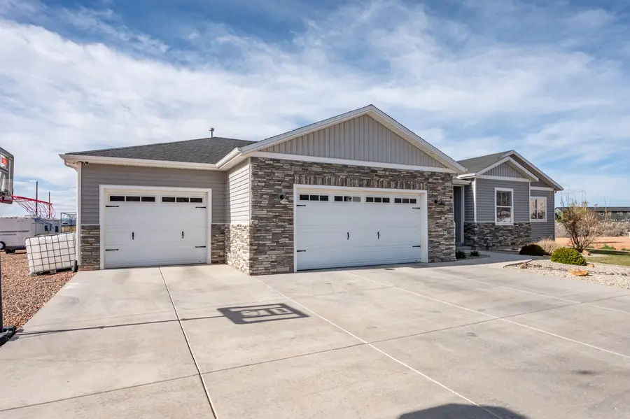 688 W 325 N, Parowan, UT 84761 - #3