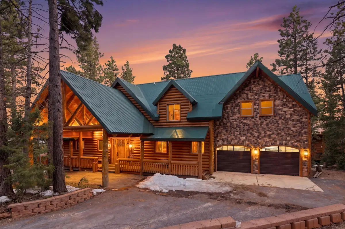 1360 E South Mossberg Rd, Duck Creek Village, UT 84762 - #1