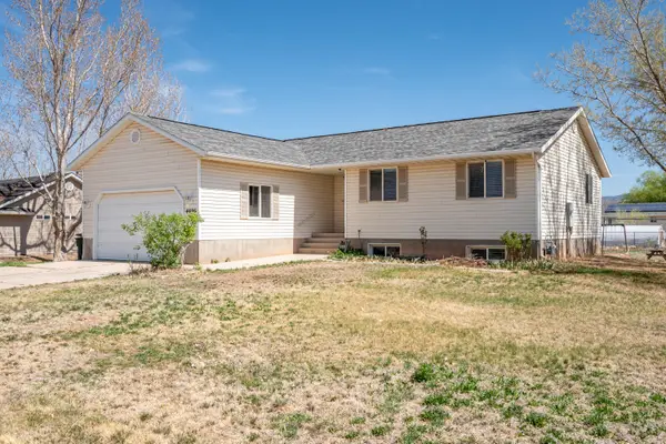 4696 N Santa Fe Trail, Enoch, UT 84721