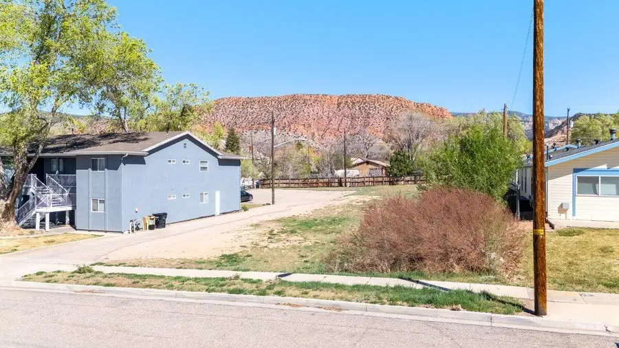 281 S 200, Cedar City, UT 84720 - #3