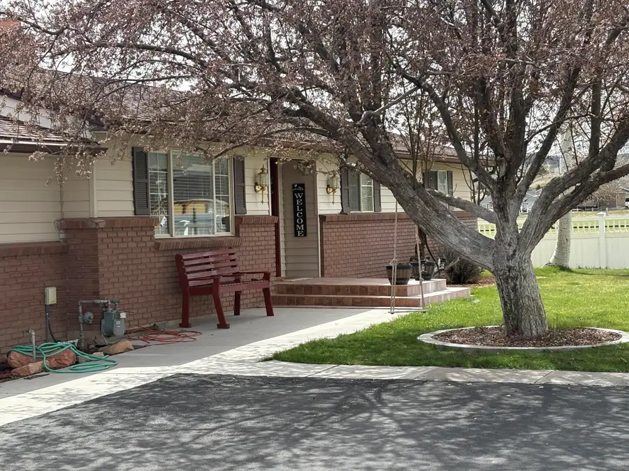 619 S 125, Panguitch, UT 84759 - #2