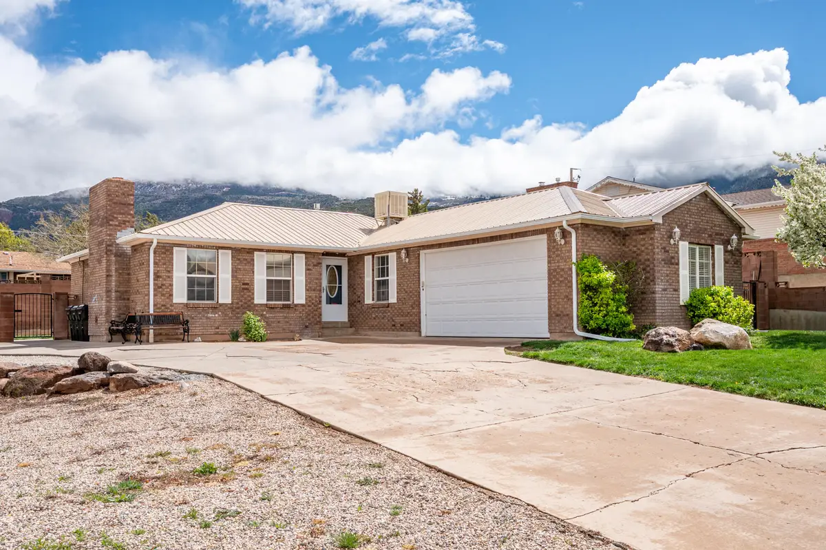 1177 S Mountain View Dr, Cedar City, UT 84720 - #1