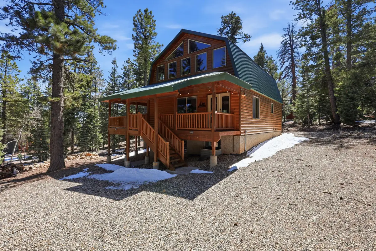 690 Whispering Pines Dr, Duck Creek Village, UT 84762 - #1