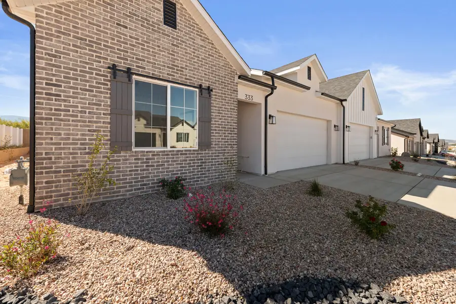 333 W Rosie Lp, Cedar City, UT 84721 - #3