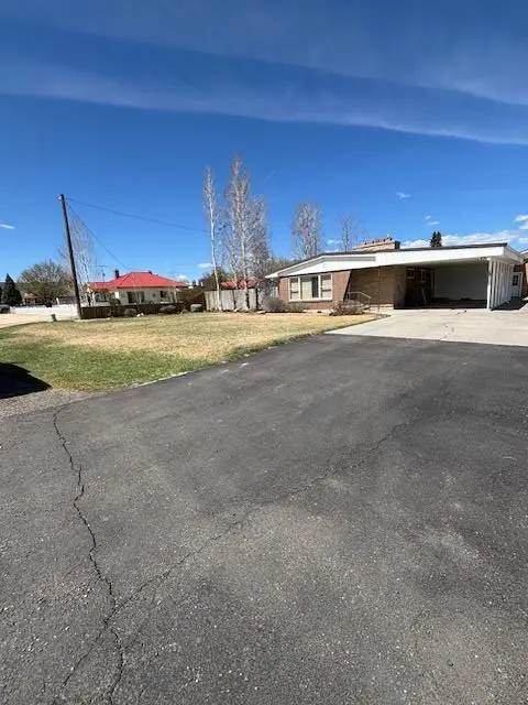 44 W 300, Panguitch, UT 84759