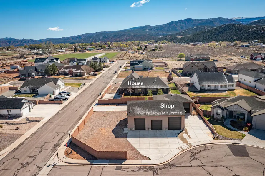 296 S 1075, Parowan, UT 84761 - #2