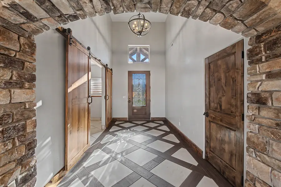 296 S 1075, Parowan, UT 84761 - #3