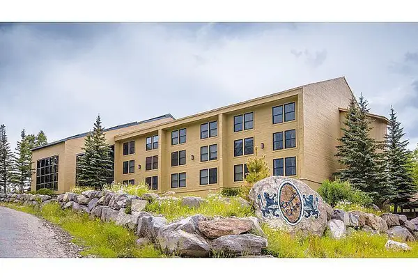 150 W Ridgeview St #219, Brian Head, UT 84719