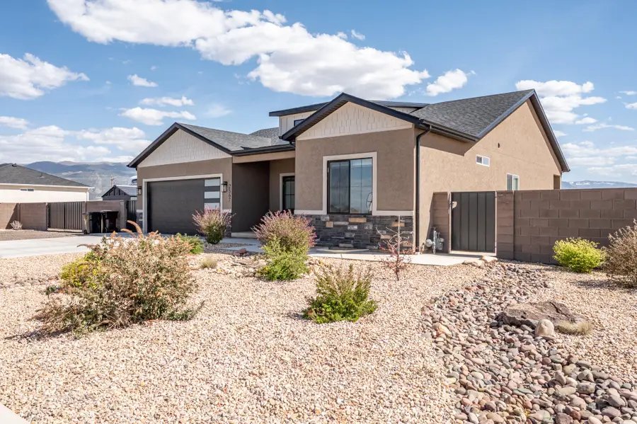 2367 W 4975, Cedar City, UT 84721 - #2