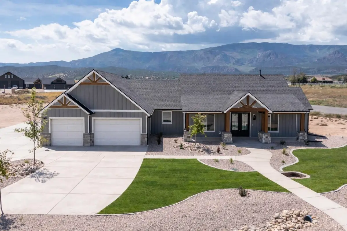1843 S Harvest Ln, Cedar City, UT 84720 - #1