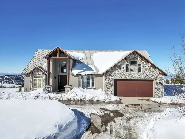 303 N Granite Ct, Brian Head, UT 84719