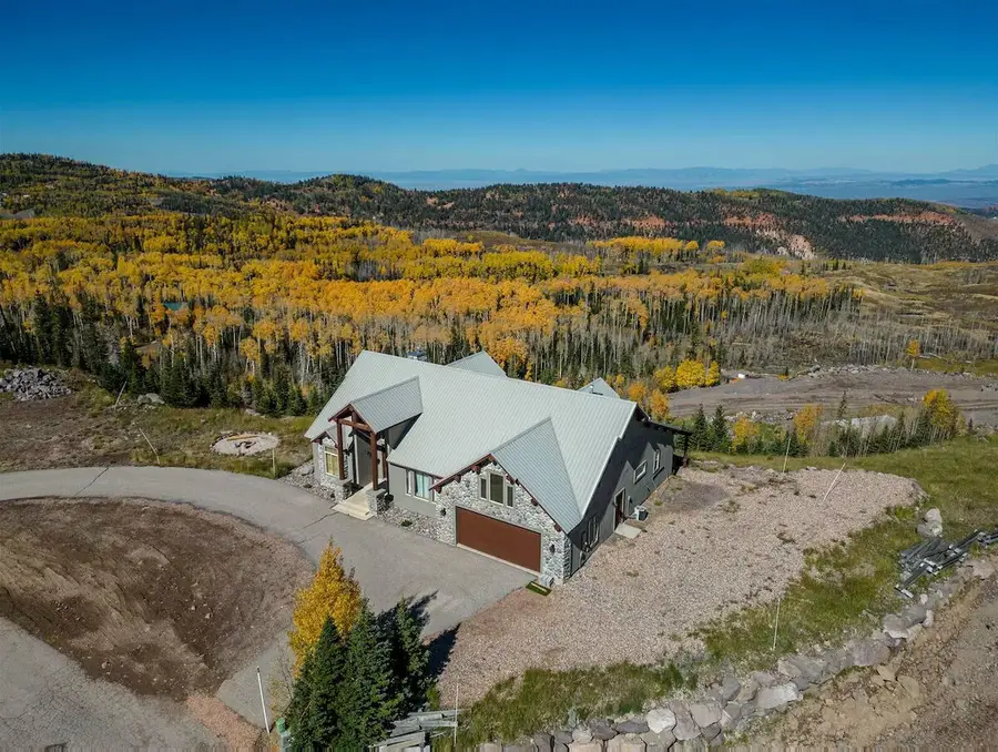 303 N Granite Ct, Brian Head, UT 84719 - #2