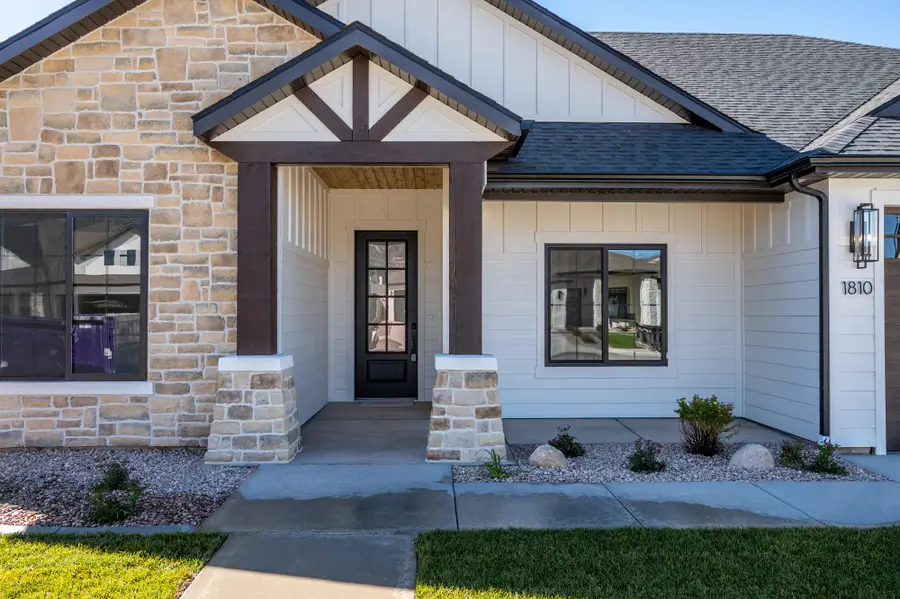 2324 S Eagle Ridge Dr, Cedar City, UT 84720 - #3