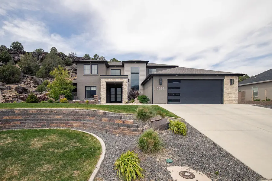 2228 S Canyon Cir, Cedar City, UT 84721 - #2