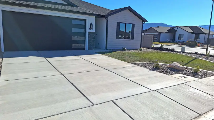 1054 N Olesia St, Cedar City, UT 84721 - #3