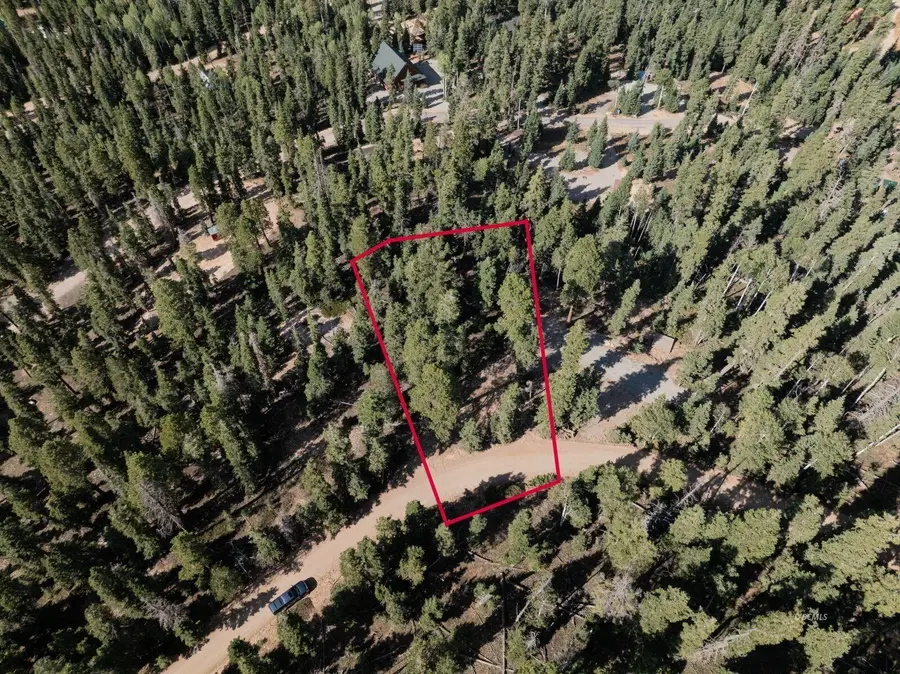 1110 Strawberry Point Rd, Duck Creek Village, UT 84762 - #2