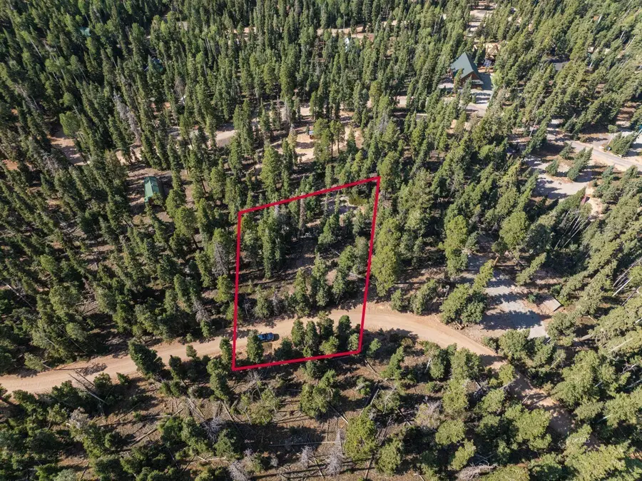 1120 W Strawberry Point Rd, Duck Creek Village, UT 84762 - #2