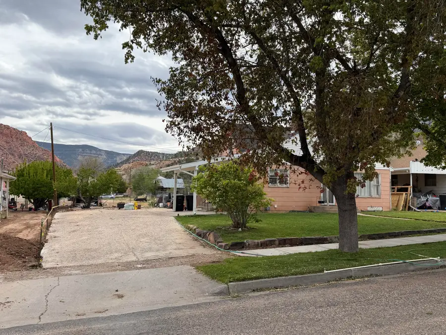 299 S 300, Cedar City, UT 84720 - #3