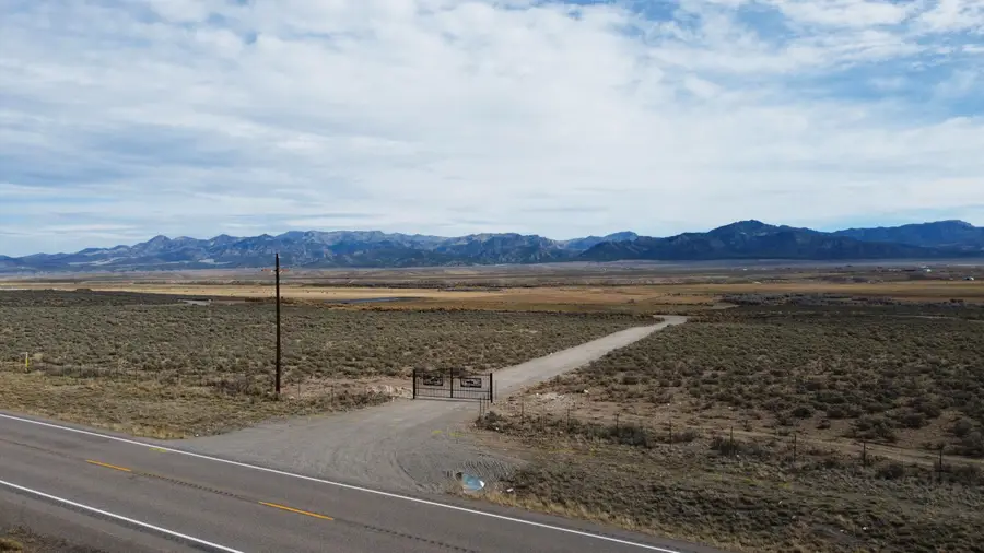 390 E Equestrian Dr, Panguitch, UT 84759 - #2