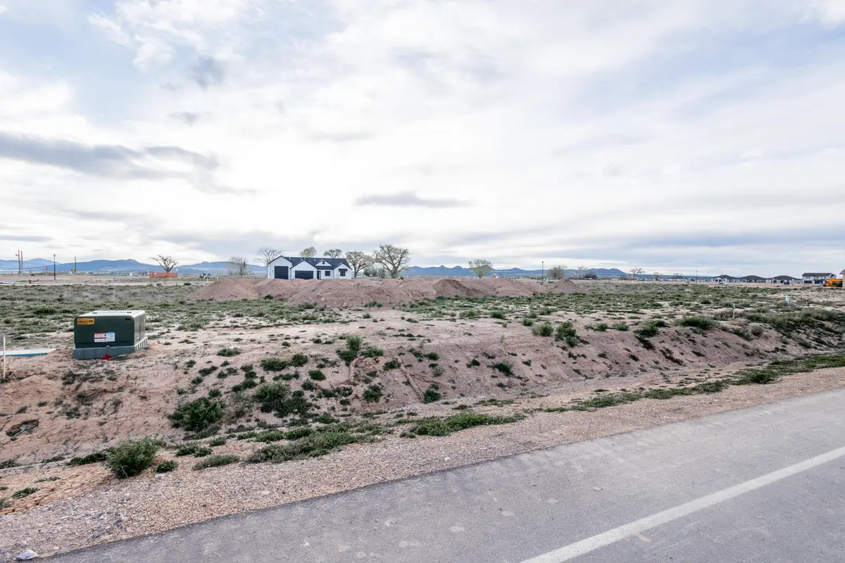 2435 N Kings Rd, Cedar City, UT 84721 - #1
