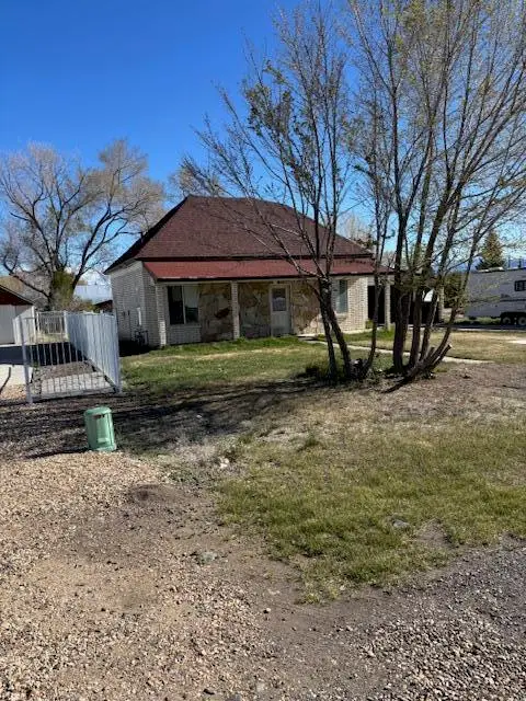 142 W 200, Panguitch, UT 84759 - #2