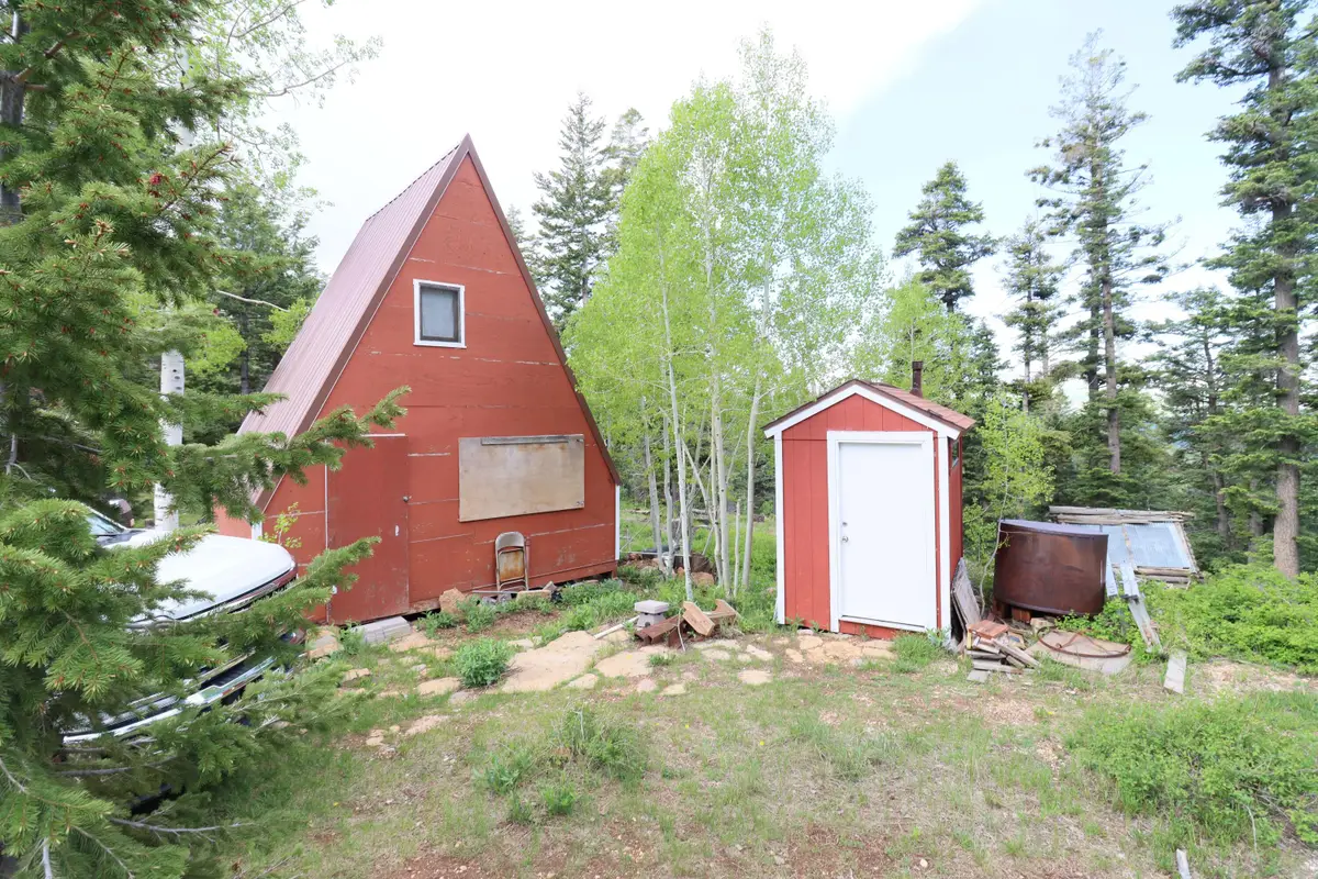 6240 W Grizzly Ln, Duck Creek Village, UT 84762 - #1